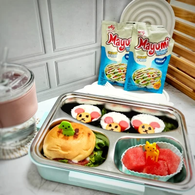 Kreasi Bekal Burger mini saos Mayumi