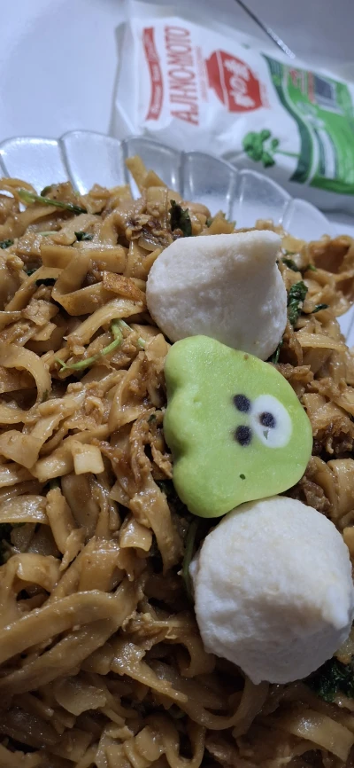 Kwetiaw Nyemek