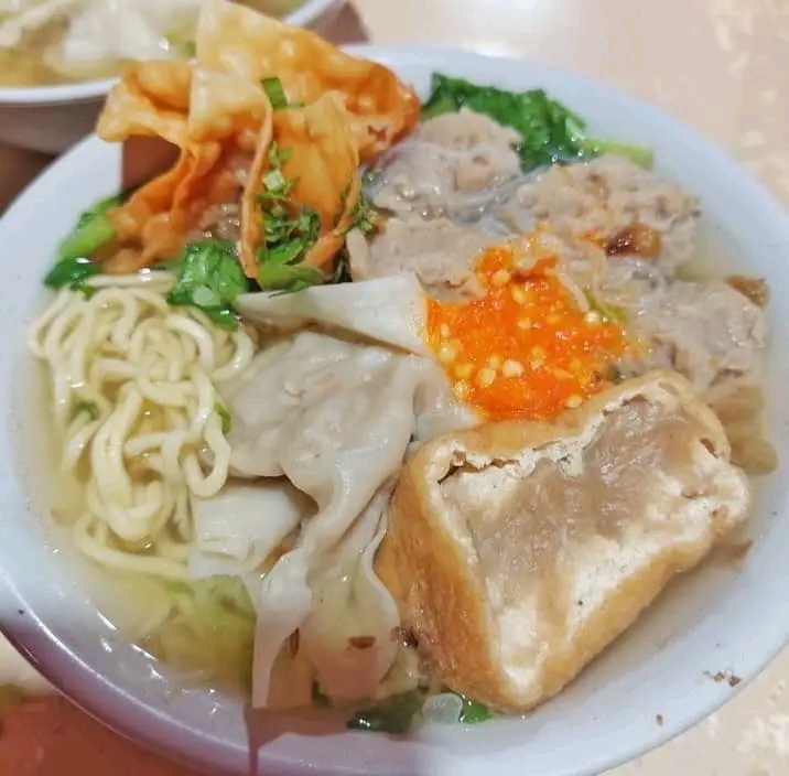 Mi pangsit bakso