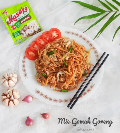Mie Gomak Goreng