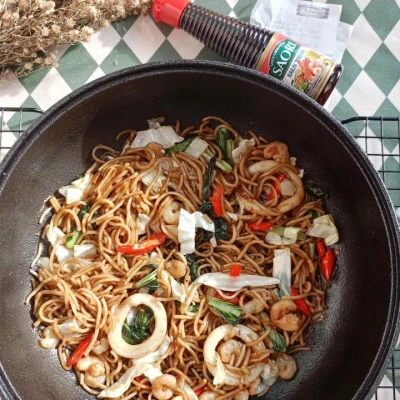 Mie Goreng Seafood Saori