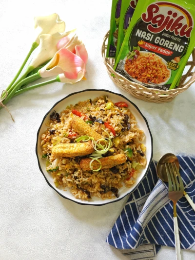 NASI GORENG SUPER PEDAS MIX SAYURAN
