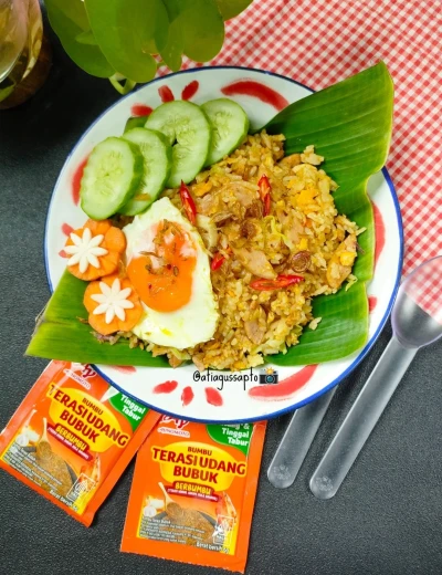 Nasi Goreng Telur Bumbu Terasi Udang