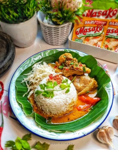 Nasi Gulai Ayam Kampung Pedas