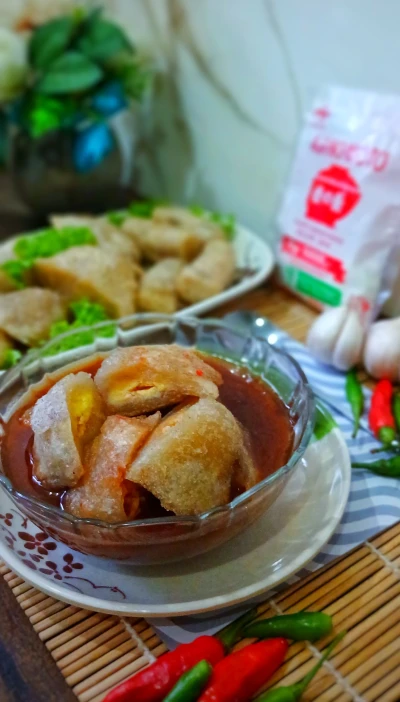 Pempek udang rebon