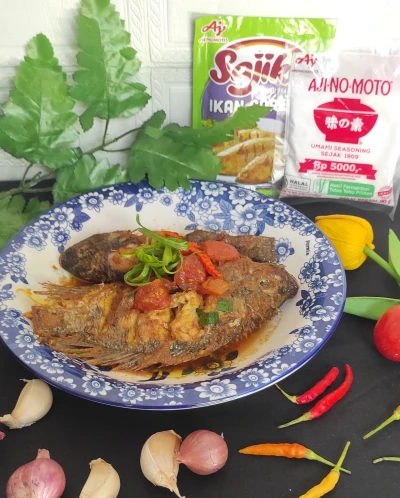 Pesmol ikan mujaer