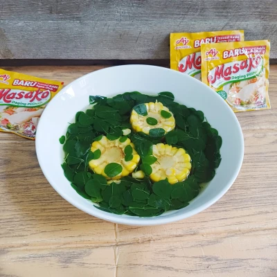 Recook: Sayur Bening Daun Kelor Masako