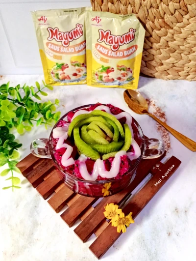 Salad Kiwi Naga Mayumi