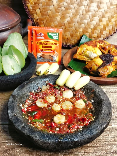 SAMBAL BELIMBING WULUH ala Terasi Udang AJI-NO-MOTO®