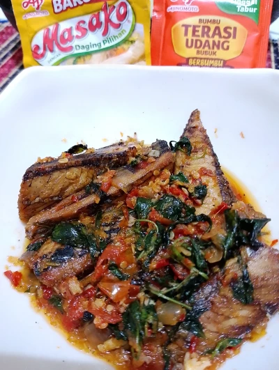 Sambel tongkol kemangi ala Ajinomoto terasi