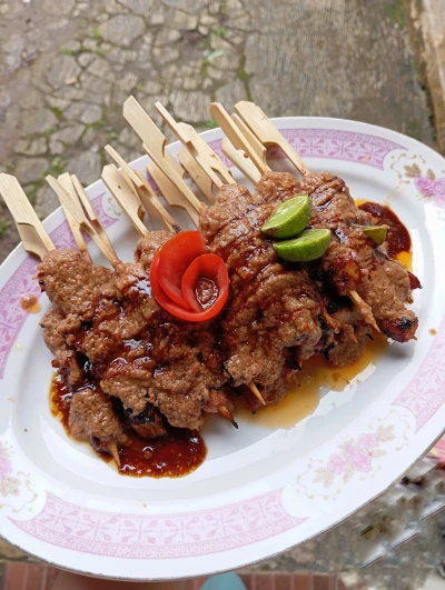 Sate ayam bumbu kacang