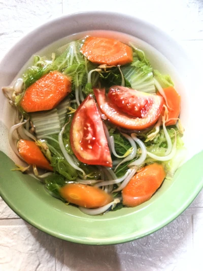 Sayur bening sawi putih