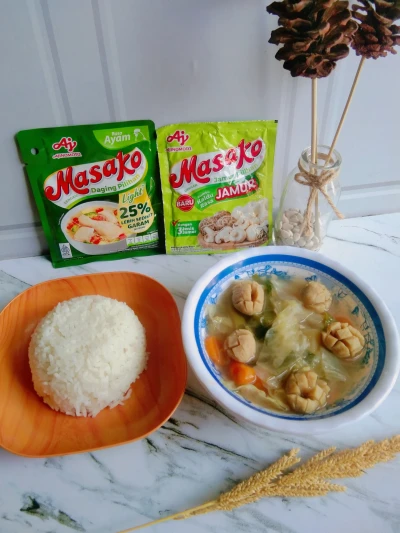 Sayur sop bakso