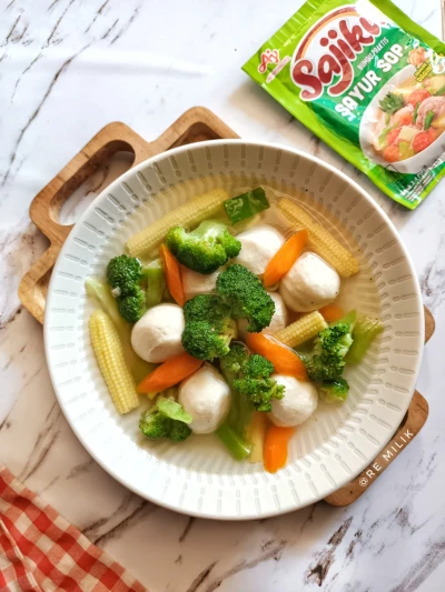 Sup Brokoli Bakso Ikan Ala Sajiku®