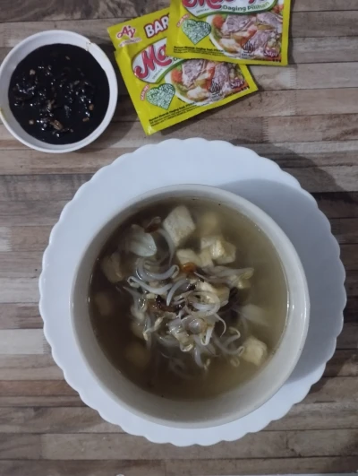 Sup Kecambah dan Tahu
