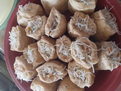 Tahu isi mie