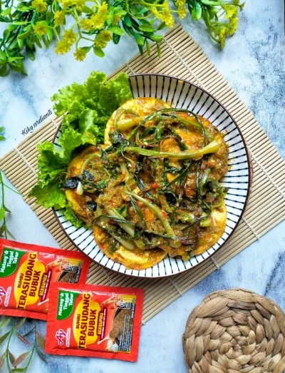 Telor Ceplok Sambal Bawang Batak