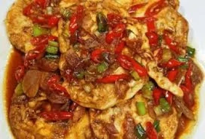 Telur ceplok pedas manis