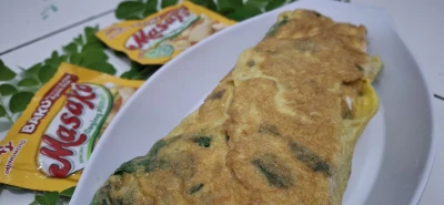 Telur goreng daun kelor