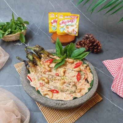 TERONG BAKAR SAMBAL SANTAN METE