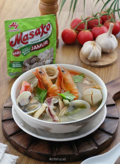Tom Yum Seafood Soup