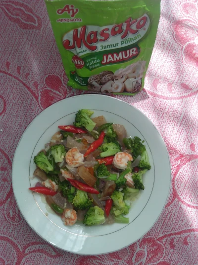 Tumis Pedas Brokoli Kikil Udang