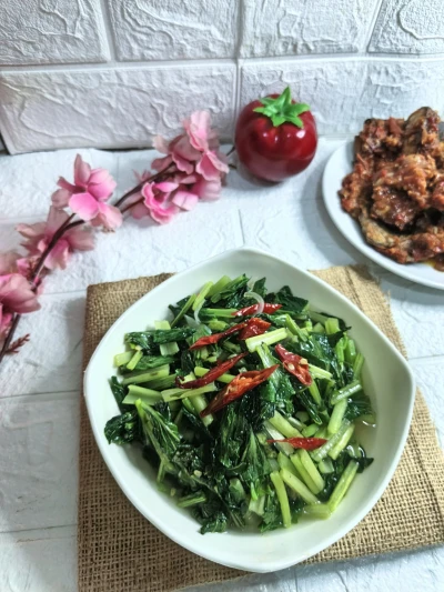 Tumis sawi hijau