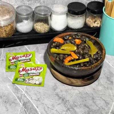 Tutut Masak Santan Gurih Pedas